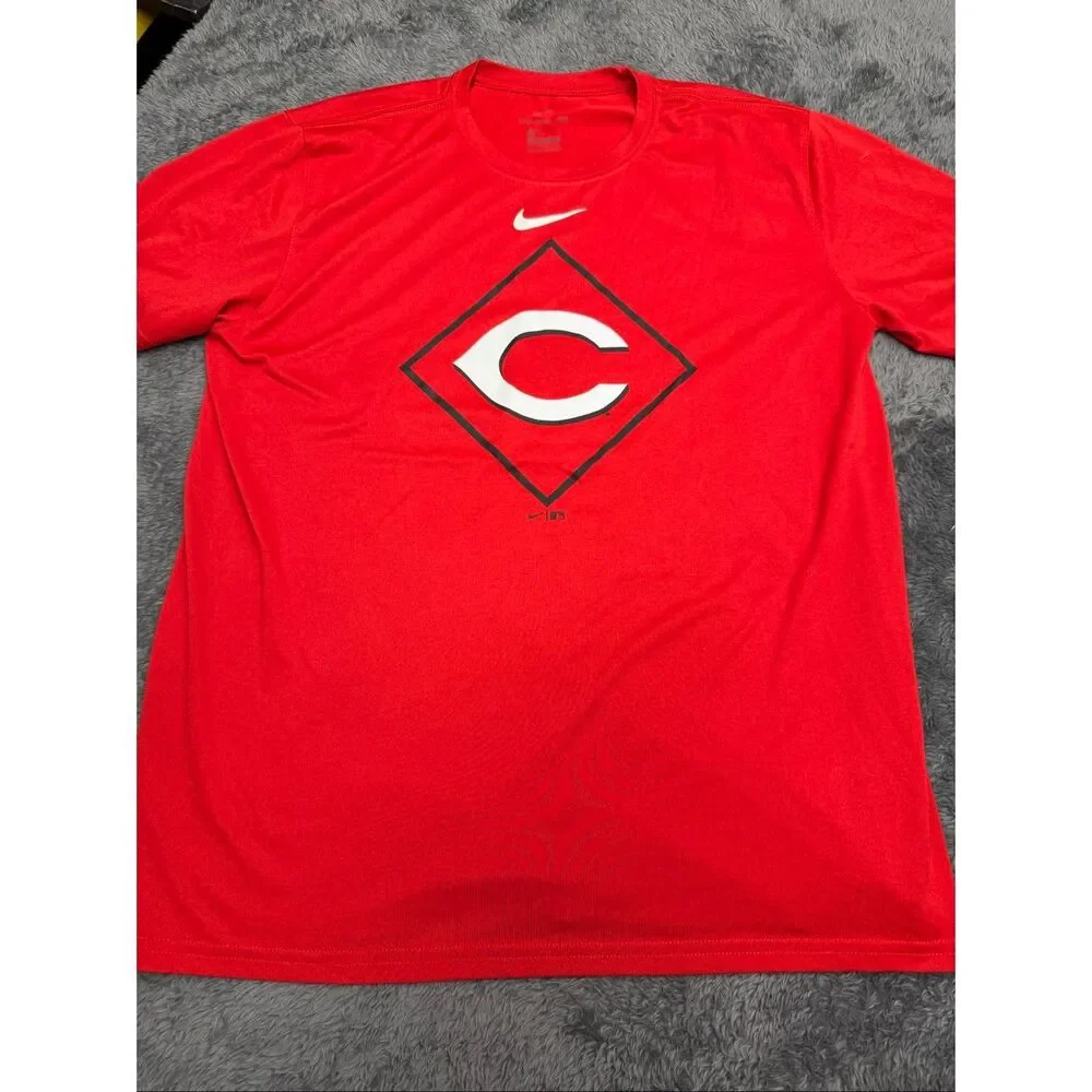 Nike Cincinnati Reds Dri Fit Red T-shirt, Size Men’s Large